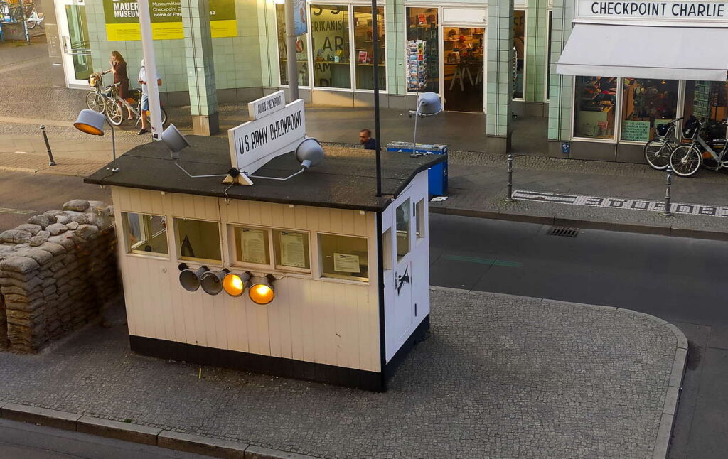 Muro di Berlino  - Checkpoint Charlie